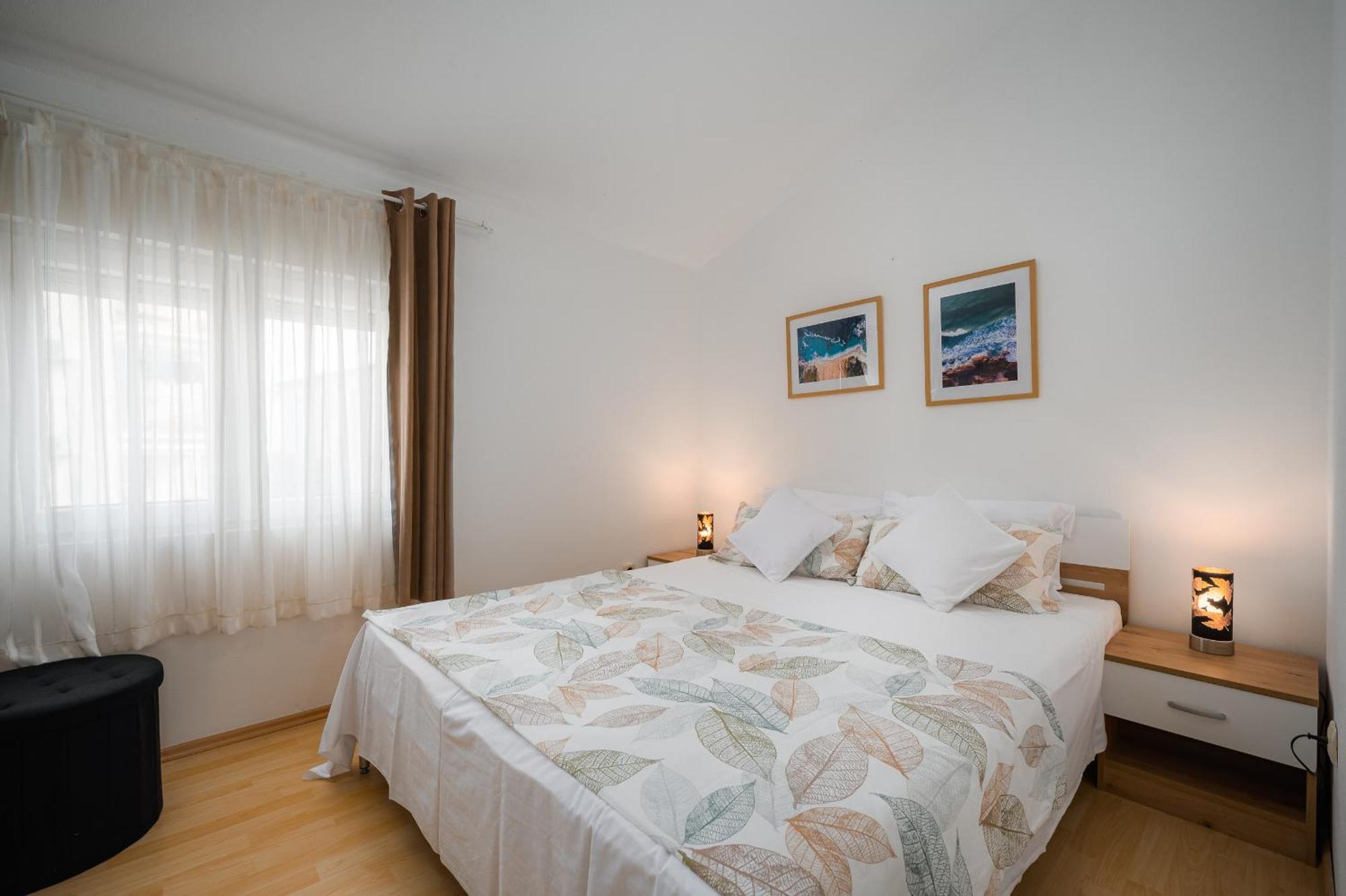 Charming Apartments Rose 1&2 With Pool 波雷奇 外观 照片