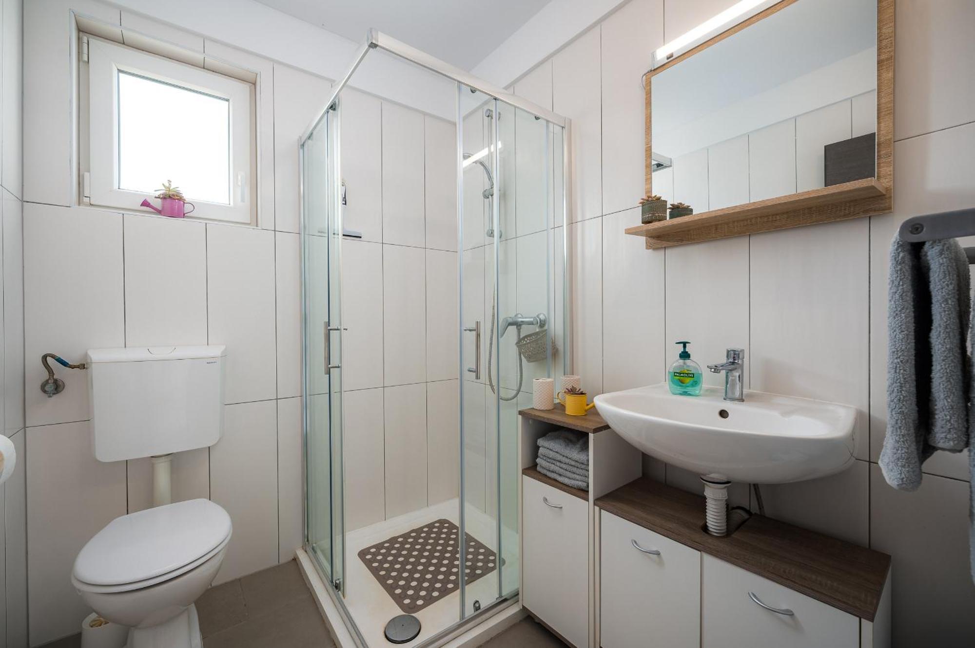 Charming Apartments Rose 1&2 With Pool 波雷奇 外观 照片
